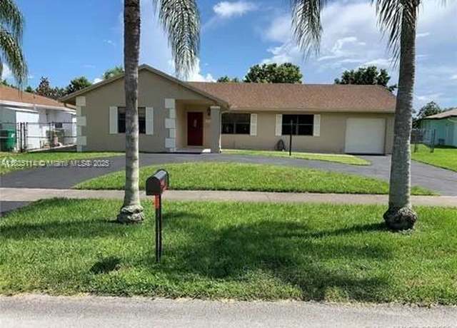 Property at 12600 SW 10th Ct, Davie, FL 33325, 4 beds, 2 baths