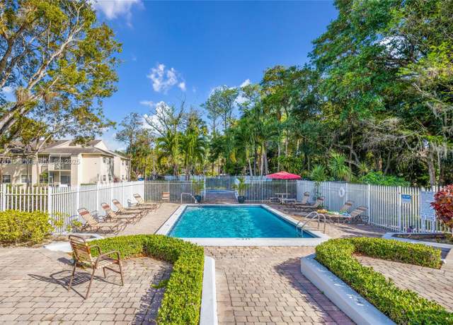 Property at 800 Cypress Park Way Unit F1, Deerfield Beach, FL 33064, 2 beds, 2 baths