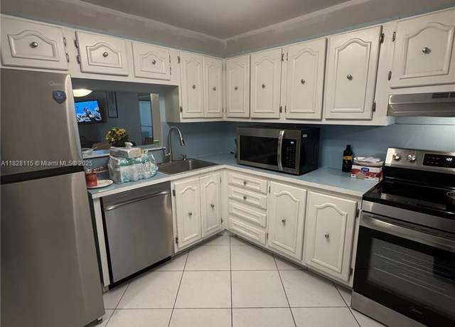 Property at 4050 NW 42nd Ave #315, Lauderdale Lakes, FL 33319, 2 beds, 1.5 baths