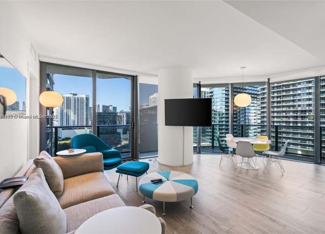 Property at 55 SW 9th St #1801, Miami, FL 33130, 2 beds, 2 baths