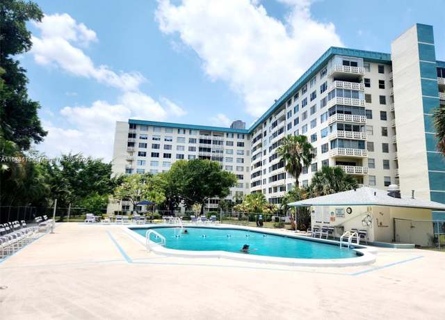 Property at 4330 Hillcrest Dr #414, Hollywood, FL 33021, 2 beds, 2 baths