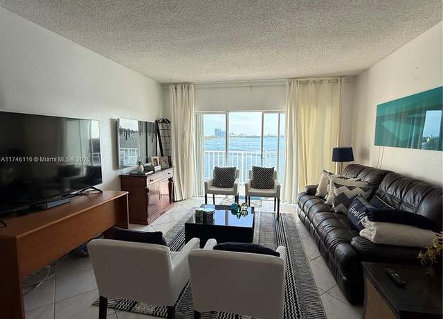 Property at 500 Bayview Dr #628, Sunny Isles Beach, FL 33160, 1 bed, 1.5 baths