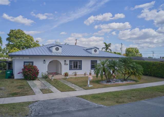 Property at 10745 Westwood Lake Dr, Miami, FL 33165, 4 beds, 3 baths
