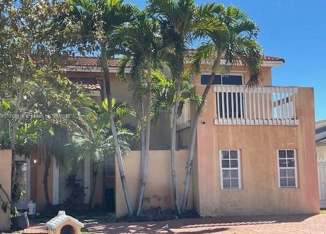 Property at 5701 SW 130th Pl, Miami, FL 33183, 4 beds, 2.5 baths