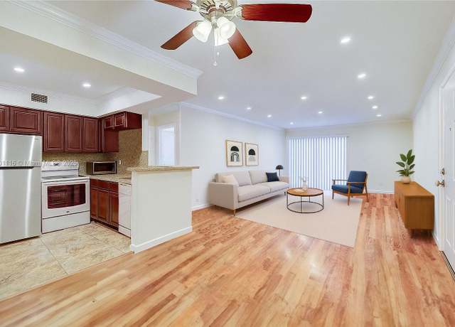 Property at 4000 N Hills Dr #35, Hollywood, FL 33021, 1 bed, 1.5 baths