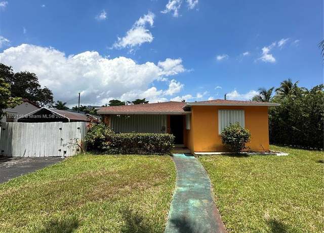 Property at 1627 Washington St, Hollywood, FL 33020, 3 beds, 2 baths