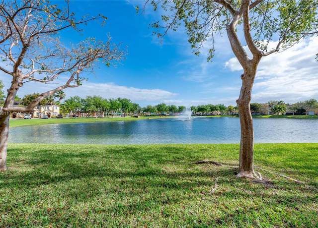 Property at 2759 SE 15th Rd #99, Homestead, FL 33035, 3 beds, 2.5 baths