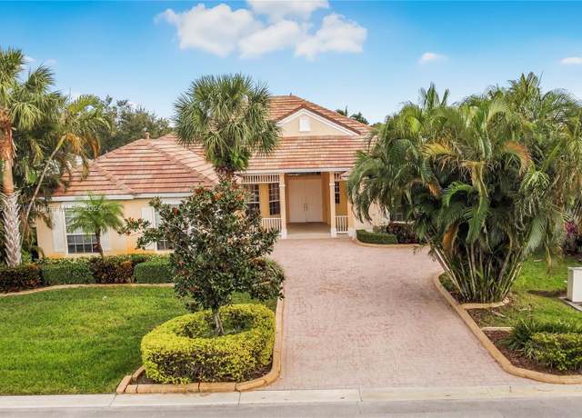 Property at 174 NW Magnolia Lakes Blvd, Port St. Lucie, FL 34986, 4 beds, 3 baths