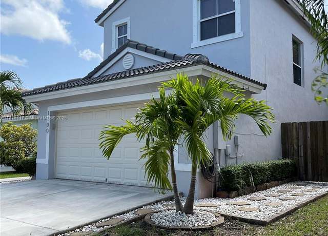 Property at 1100 SE 19th Ave, Homestead, FL 33035, 4 beds, 2.5 baths