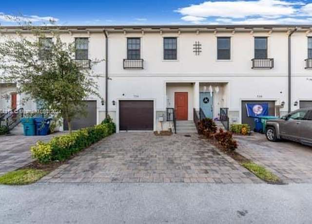 Property at 726 SW 12th St, Florida City, FL 33034, 3 beds, 2.5 baths
