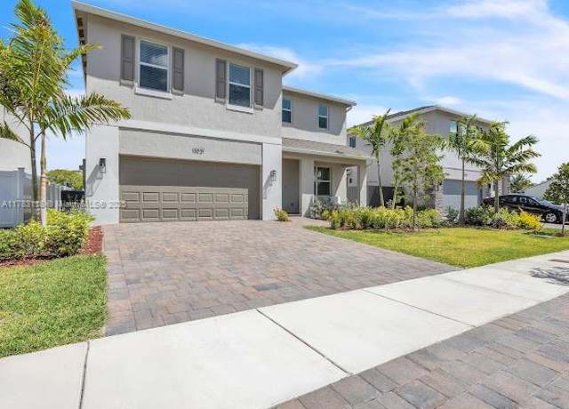 Property at 13021 SW 267, Homestead, FL 33032, 4 beds, 2.5 baths