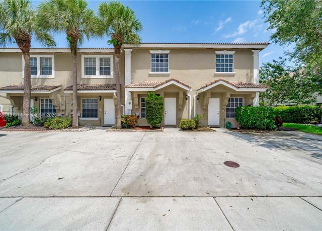 Property at 12203 SW 6th St #12203, Pembroke Pines, FL 33025, 2 beds, 2.5 baths