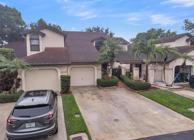 Property at 13731 SW 103rd Ter, Unincorporated Dade, FL 33186, 3 beds, 2.5 baths