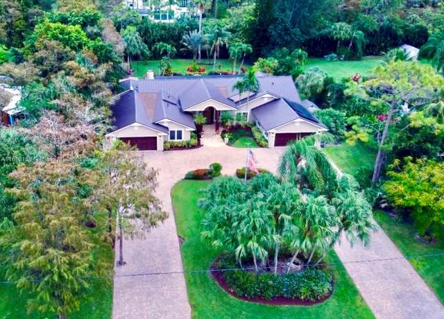 Property at 5954 NW 74th Ter, Parkland, FL 33067, 5 beds, 5 baths