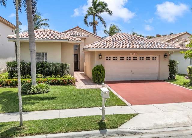 Property at 16260 La Costa Dr, Weston, FL 33326, 3 beds, 2 baths
