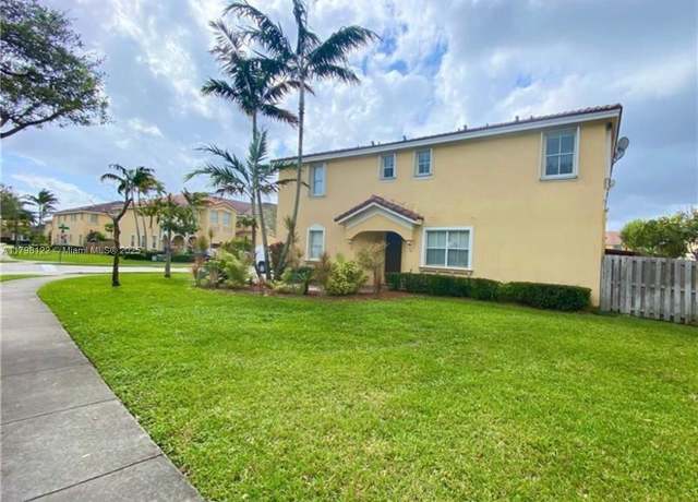 Property at 15035 SW 9th Ln, Miami, FL 33194, 4 beds, 3 baths