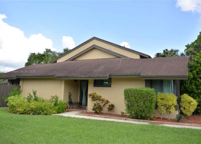 Property at 8789 Cleary Blvd, Plantation, FL 33324, 2 beds, 2 baths
