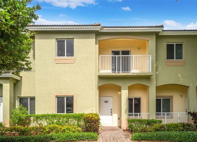 Property at 2345 SE 16th Pl, Homestead, FL 33035, 4 beds, 3 baths