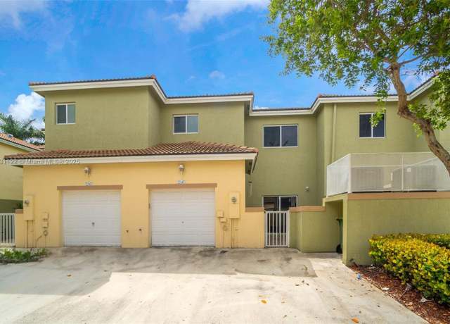 Property at 2345 SE 16th Pl, Homestead, FL 33035, 4 beds, 3 baths