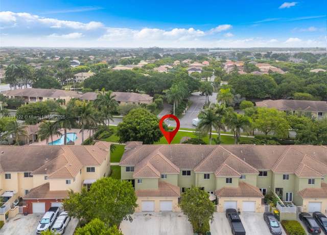 Property at 2345 SE 16th Pl, Homestead, FL 33035, 4 beds, 3 baths