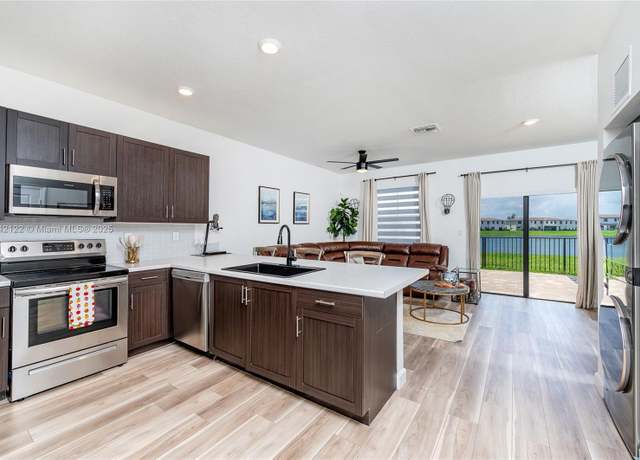 Property at 10140 SW 228th Ter, Miami, FL 33190, 3 beds, 2.5 baths