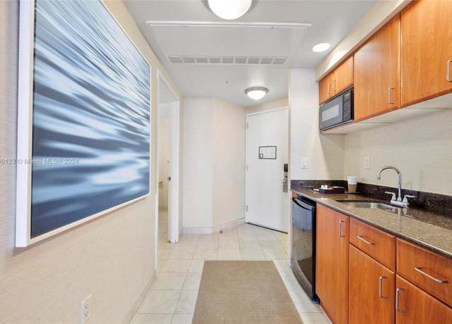 Property at 18001 Collins Ave #1710, Sunny Isles Beach, FL 33160, 1 bath