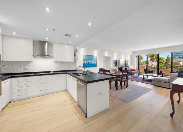 Property at 201 Crandon Blvd #333, Key Biscayne, FL 33149, 3 beds, 2 baths
