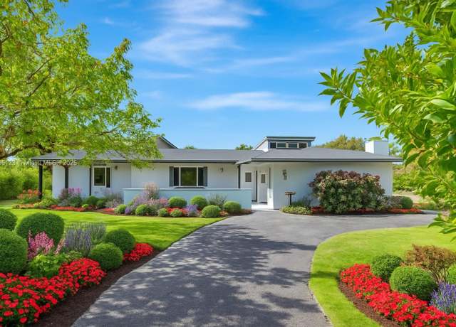 Property at 7600 SW 124th St, Pinecrest, FL 33156, 5 beds, 4 baths