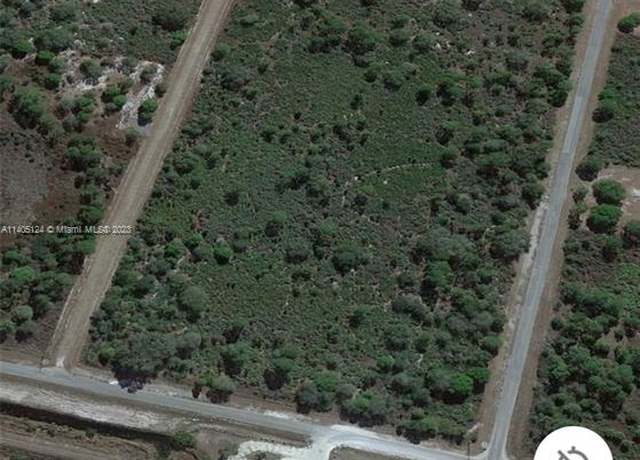 Property at 530 S Live Oak St, Clewiston, FL 33440