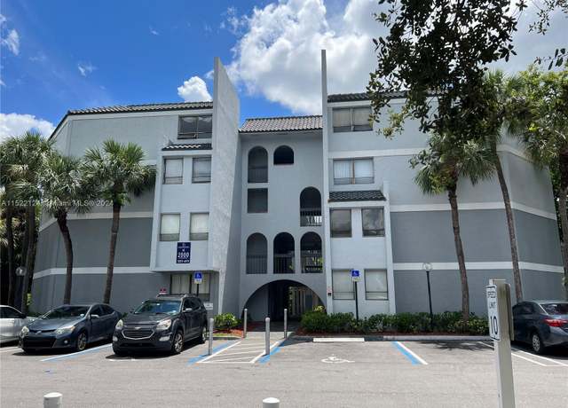 Property at 2000 N Congress Ave #205, West Palm Beach, FL 33401, 2 beds, 1 bath