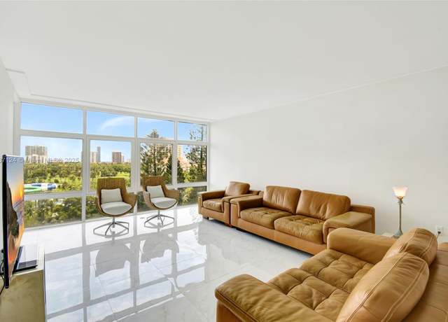 Property at 20100 W Country Club Dr #1005, Aventura, FL 33180, 2 beds, 2 baths