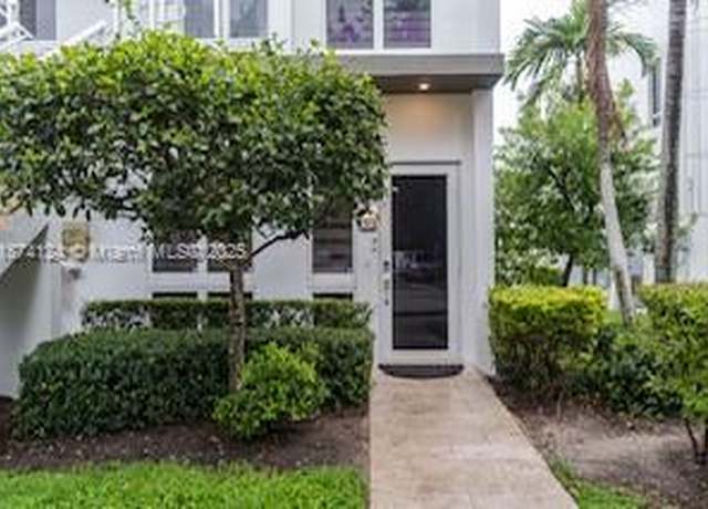 Property at 10255 NW 63 Ter #104, Doral, FL 33178, 3 beds, 2 baths