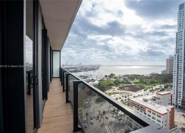 Property at 398 NE 5th St #1617, Miami, FL 33132, 3 beds, 3 baths