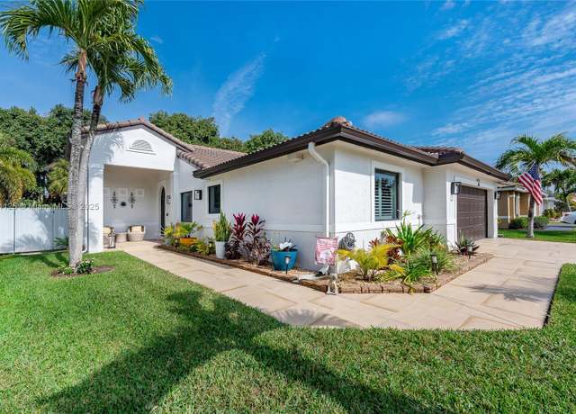 Property at 16185 SW 2nd Dr, Pembroke Pines, FL 33027, 3 beds, 2 baths