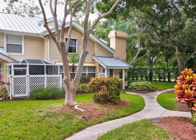 Property at 304 Andover Ct, Boynton Beach, FL 33436, 3 beds, 2 baths