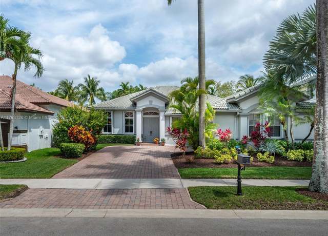 Property at 1967 Timberline Rd, Weston, FL 33327, 4 beds, 2.5 baths