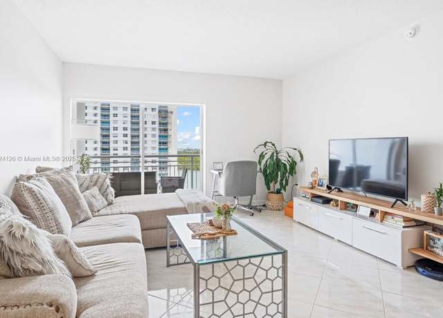 Property at 400 Kings Point Dr #1222, Sunny Isles Beach, FL 33160, 1 bed, 1 bath