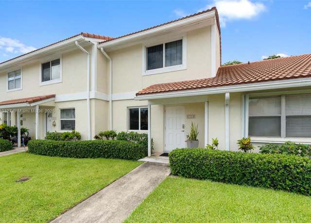 Property at 6348 Walk Cir, Boca Raton, FL 33433, 2 beds, 2.5 baths