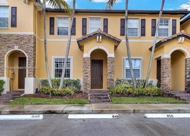Property at 9133 SW 227 St #4, Cutler Bay, FL 33190, 3 beds, 2.5 baths
