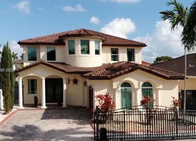 Property at 1065 SW 150th Pl, Miami, FL 33194, 4 beds, 3 baths