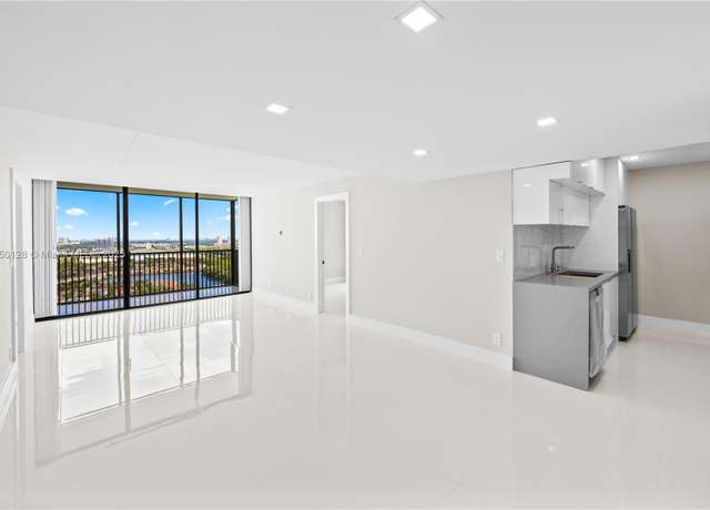 Property at 20379 W Country Club Dr Unit 2632-, Aventura, FL 33180, 2 beds, 2 baths