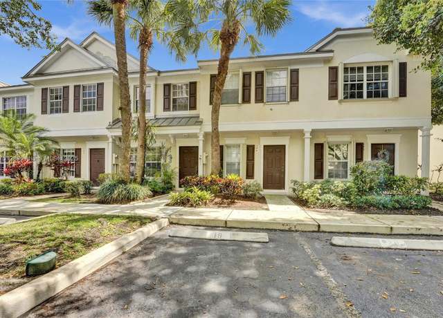 Property at 140 SW 96th Ave Unit 17-2, Plantation, FL 33324, 2 beds, 1.5 baths