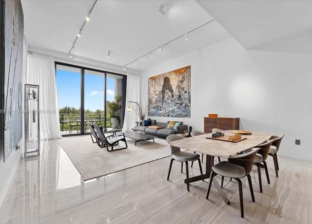 Property at 2811 S Bayshore Dr Unit 4C, Miami, FL 33133, 2 beds, 2.5 baths