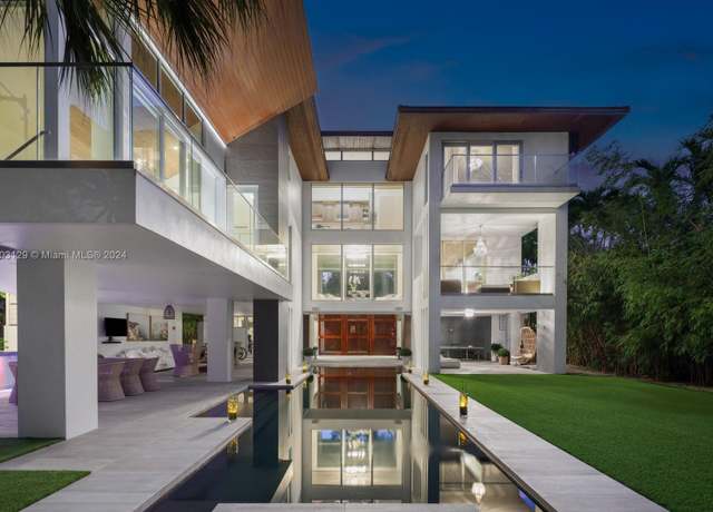 Property at 545 Sabal Palm Dr, Key Biscayne, FL 33149, 5 beds, 4.5 baths