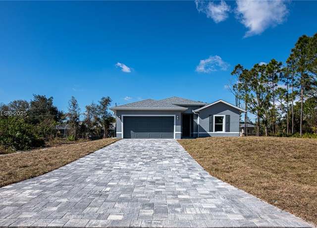 Property at 497 Bounds St, Port Charlotte, FL 33954, 3 beds, 2 baths