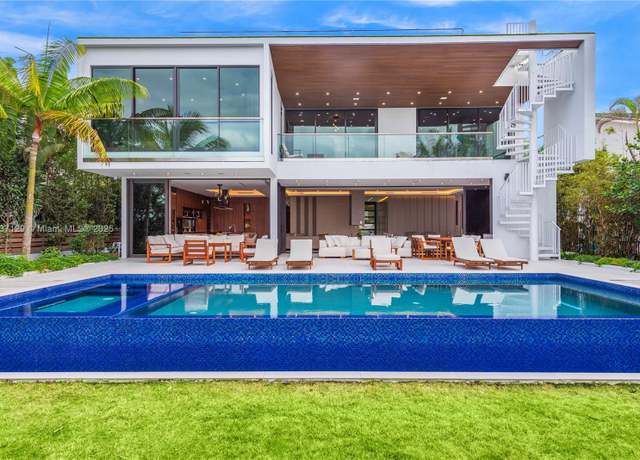 Property at 1785 Cleveland Rd, Miami Beach, FL 33141, 6 beds, 6.5 baths