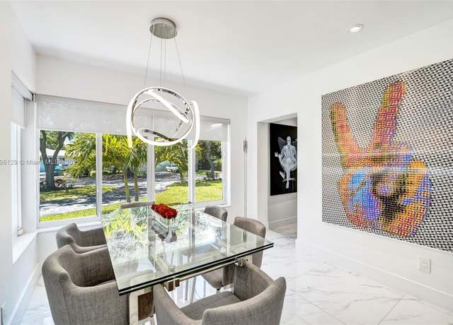Property at 626 S 13th Ave, Hollywood, FL 33019, 4 beds, 3 baths