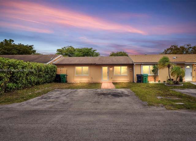 Property at 15389 SW 69th Ln, Miami, FL 33193, 2 beds, 1 bath