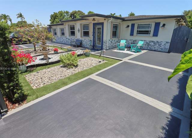 Property at 101 NE 9th Ave, Hialeah, FL 33010, 4 beds, 4 baths