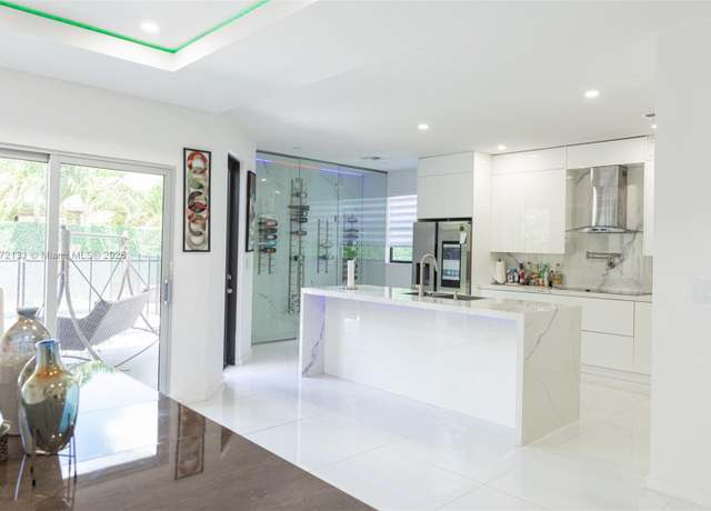 Property at 11731 SW 234th St, Homestead, FL 33032, 5 beds, 3 baths
